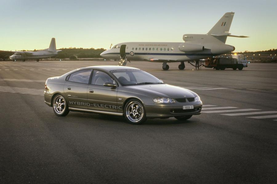  Holden ECOmmodore Concept 2000 года  (фото 1 из 8)